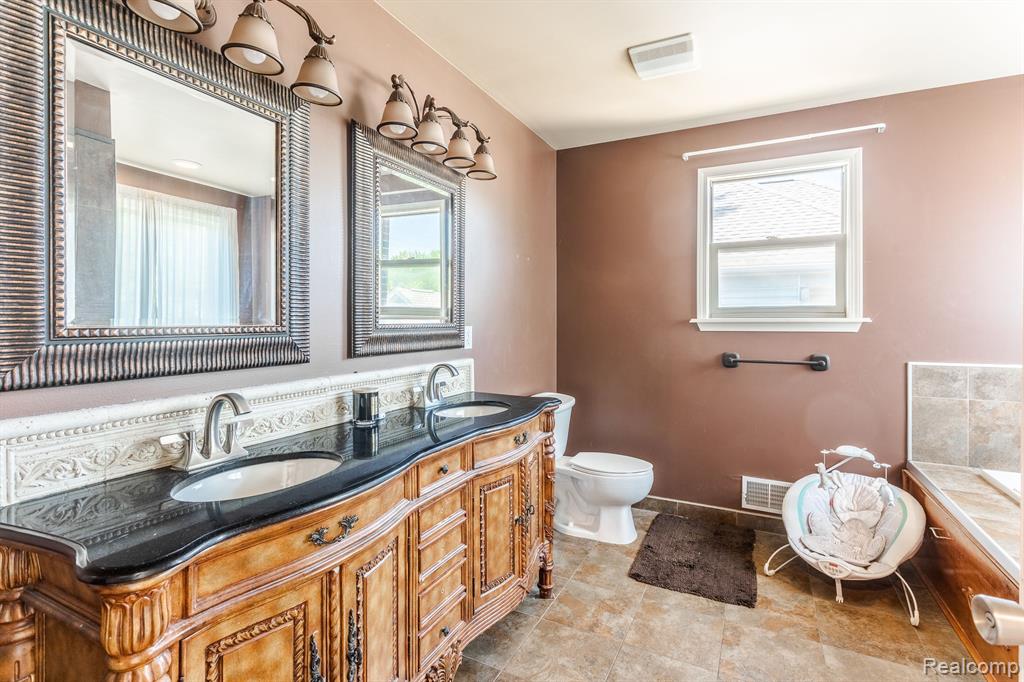 4353 Pointe Tremble Road Algonac, MI 48001 - Photo 23 of 44