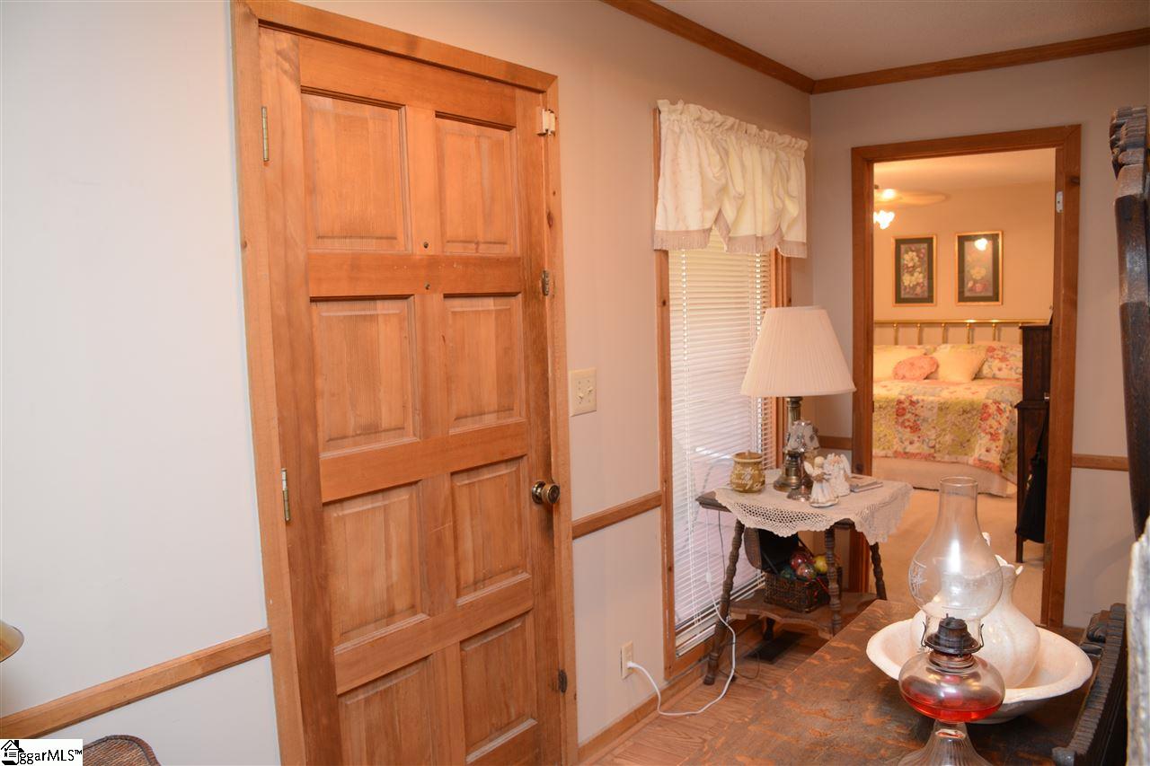 55 Tanner Road Taylors, SC 29687 - Photo 14 of 33 Gallery Image 14