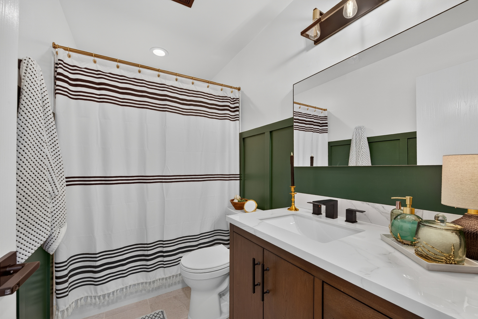 405 Locksley Drive Streamwood, IL 60107 - Photo 17 of 30