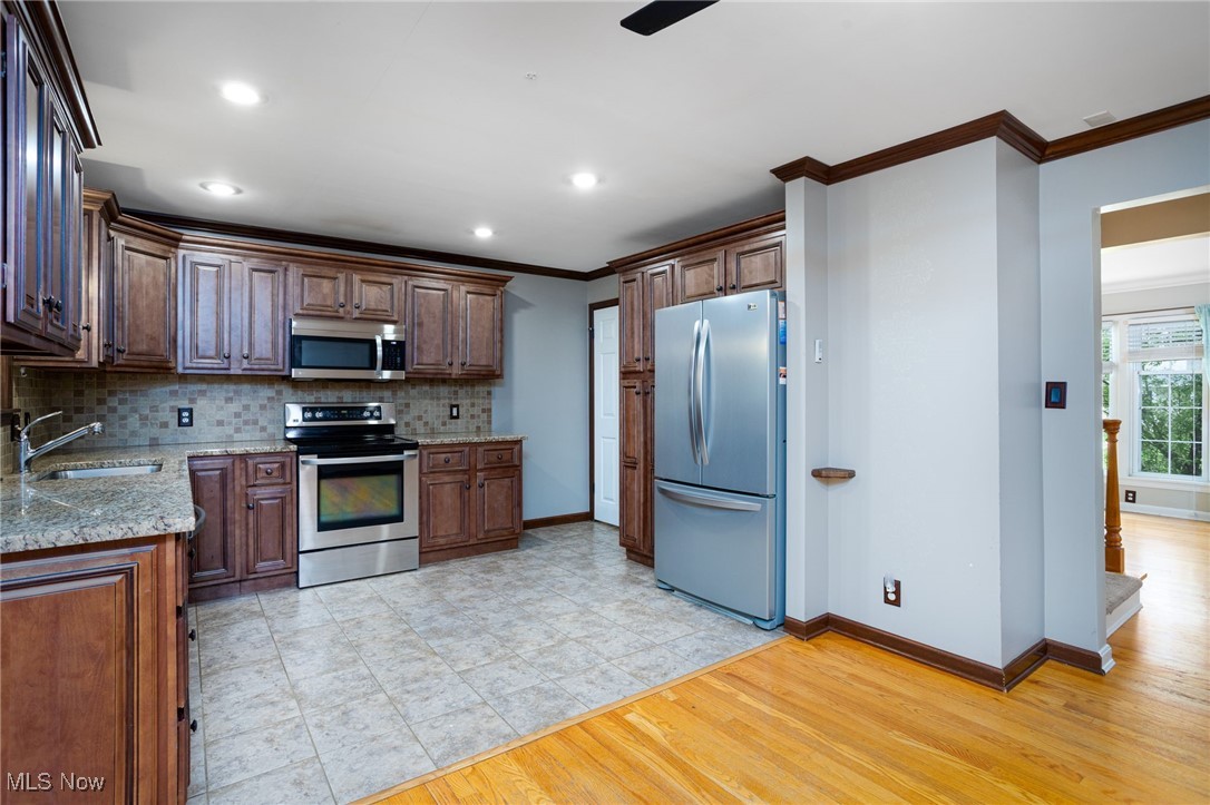 2376 Burnham Road Akron, OH 44333 - Photo 8 of 35 Gallery Image 8