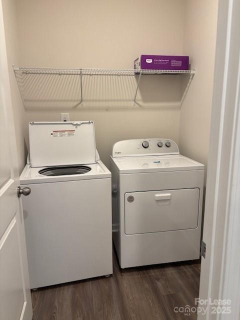 7136 Maple Run Circle Charlotte, NC 28215 - Photo 19 of 39 a utility room with dryer and washer
