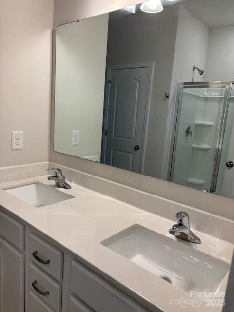 7136 Maple Run Circle Charlotte, NC 28215 - Photo 6 of 39 a bathroom with a sink and a mirror