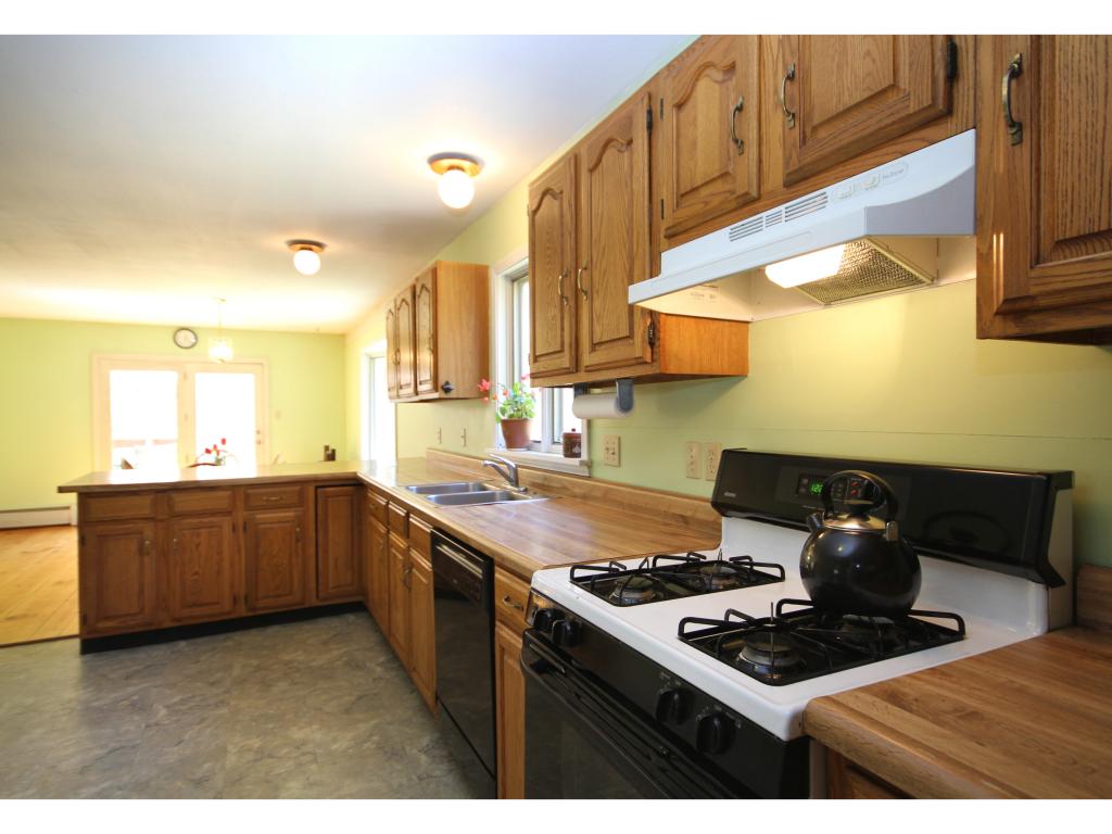 308 Many Waters Road Bristol, VT 05443 - Photo 3 of 25