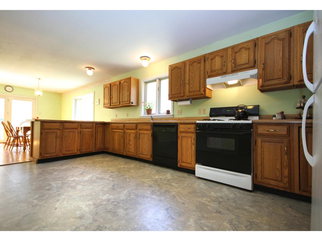 308 Many Waters Road Bristol, VT 05443 - Photo 4 of 25