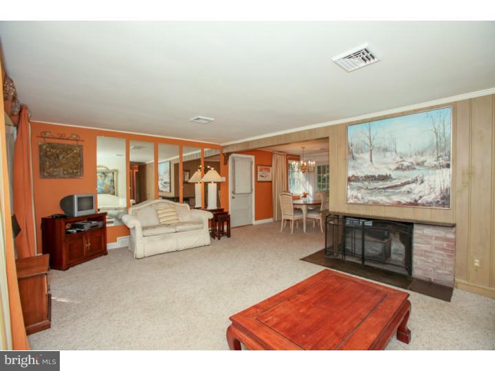 1011 Ridley Creek Road Media, PA 19063 - Photo 2 of 21 Living Room