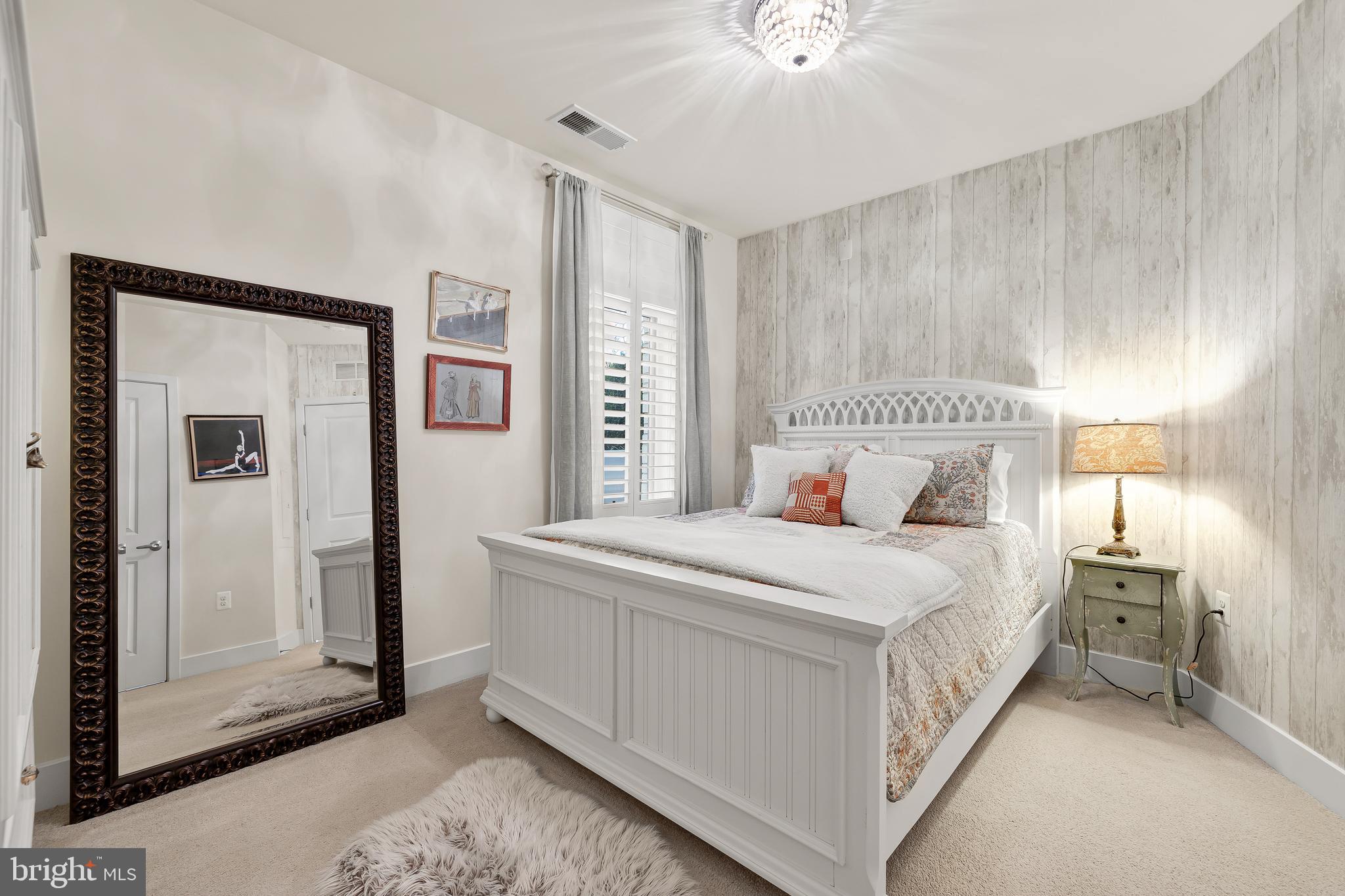 915 North Patrick Street, Unit 102 Alexandria, VA 22314 - Photo 14 of 25