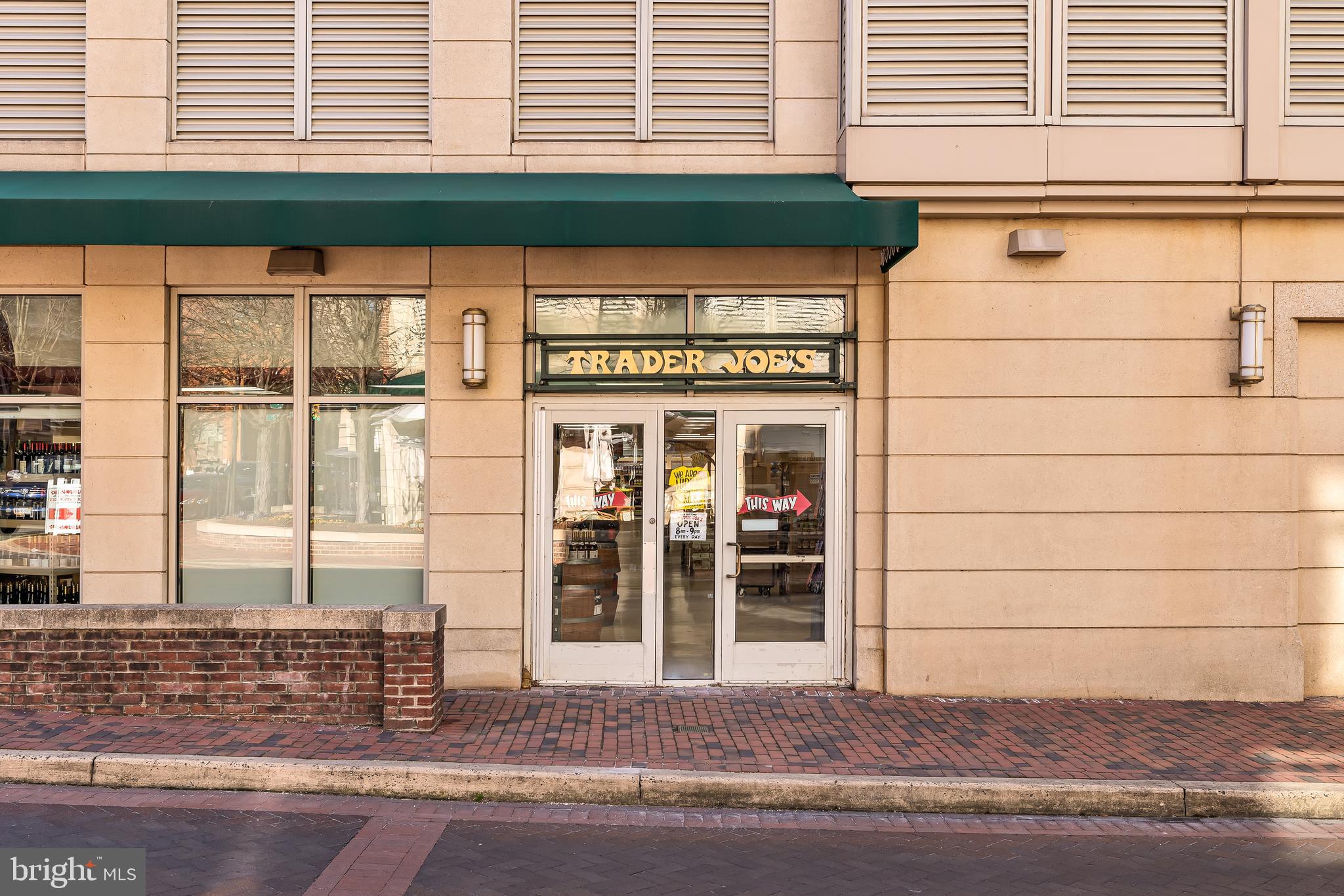 915 North Patrick Street, Unit 102 Alexandria, VA 22314 - Photo 24 of 25