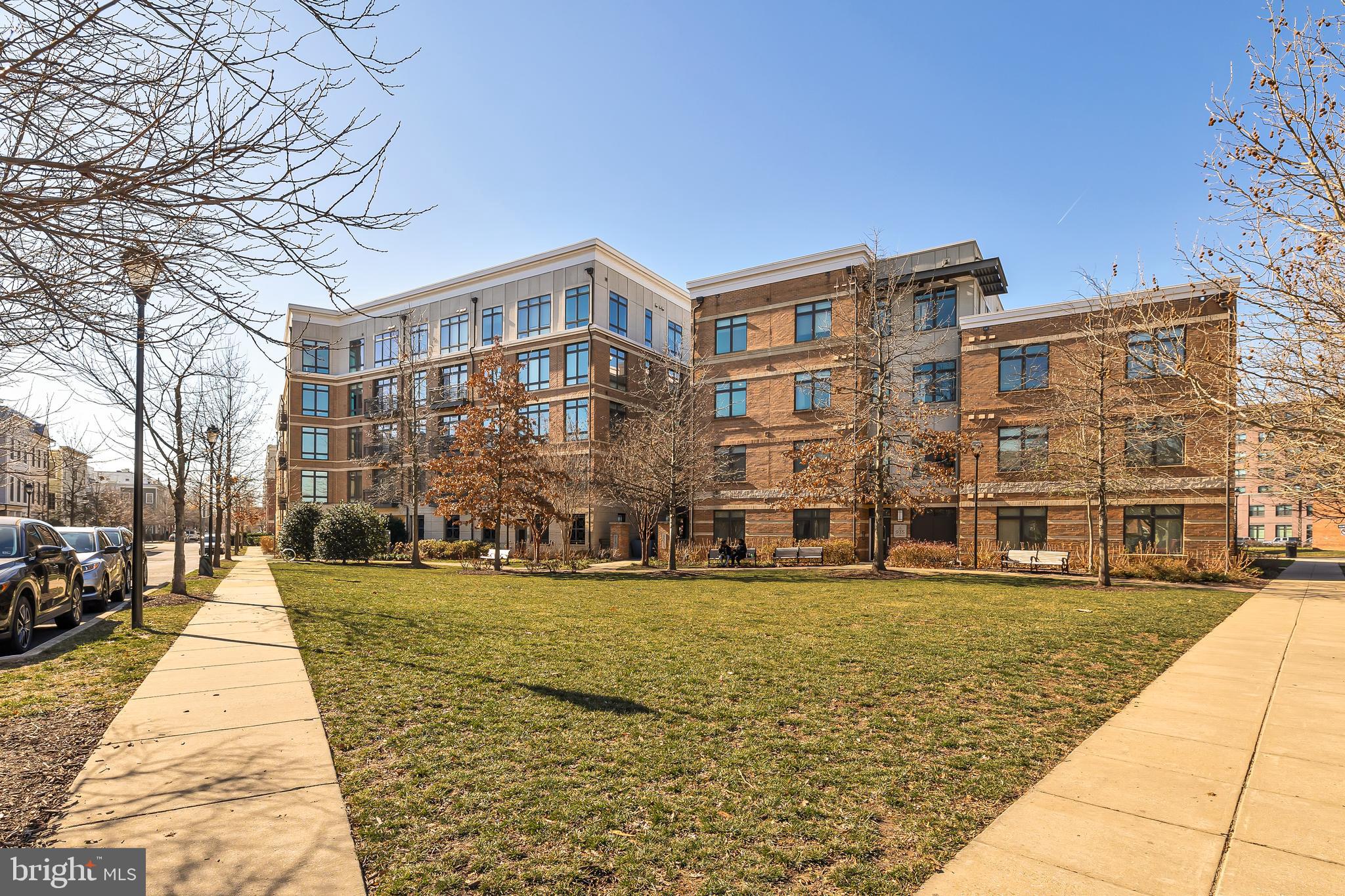 915 North Patrick Street, Unit 102 Alexandria, VA 22314 - Photo 3 of 25