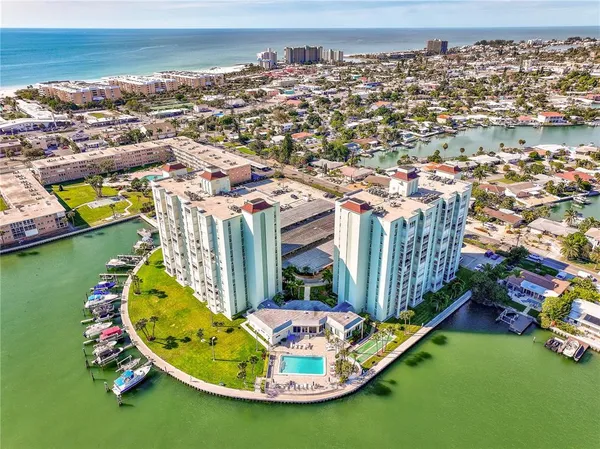 $2,650 | 400 64th Avenue, Unit 901, St. Pete Beach, FL 33706