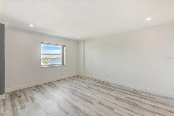 $2,650 | 400 64th Avenue, Unit 901, St. Pete Beach, FL 33706