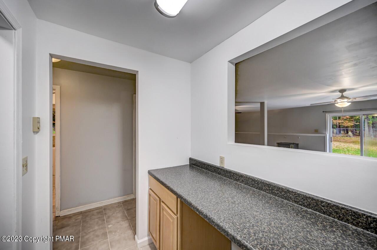 185 Livingston Road Stroudsburg, PA 18360 - Photo 50 of 74 LL Laundry Room