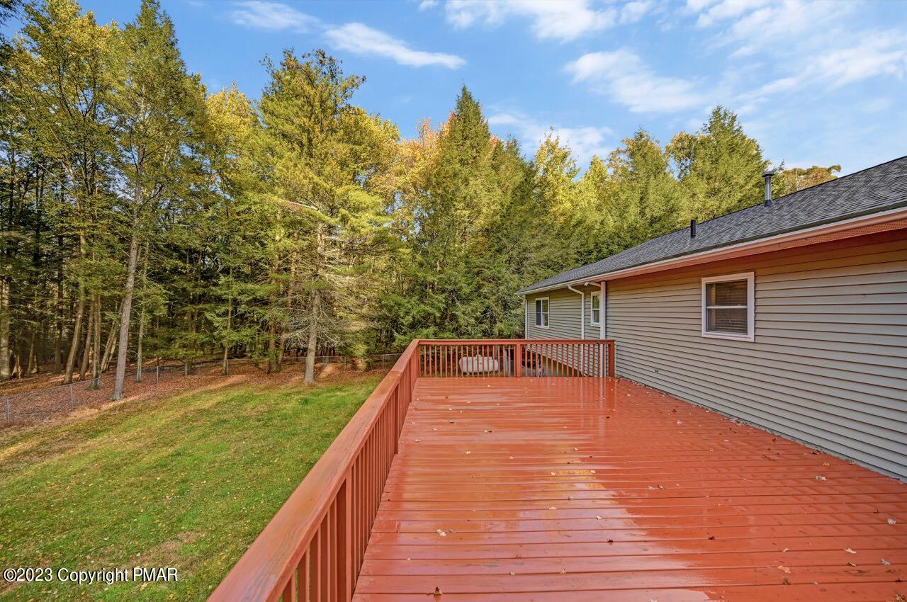 185 Livingston Road Stroudsburg, PA 18360 - Photo 59 of 74 Deck