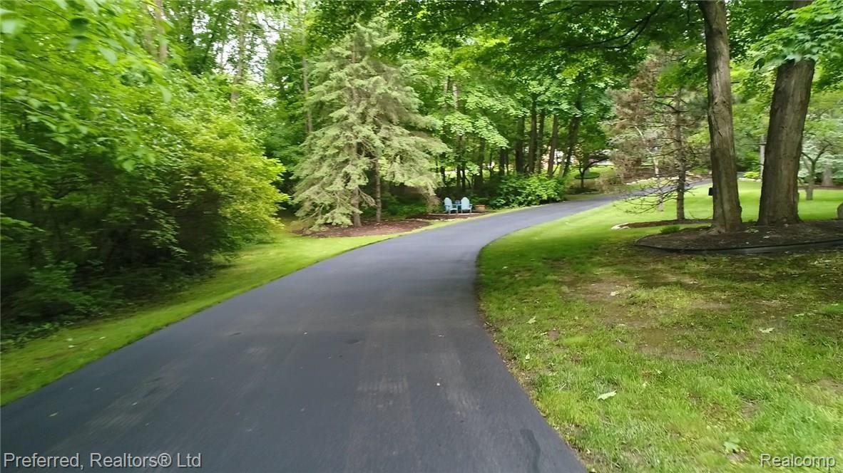 8039 Ridge Road Canton, MI 48187 - Photo 46 of 49 DJI_0001-1.jpg