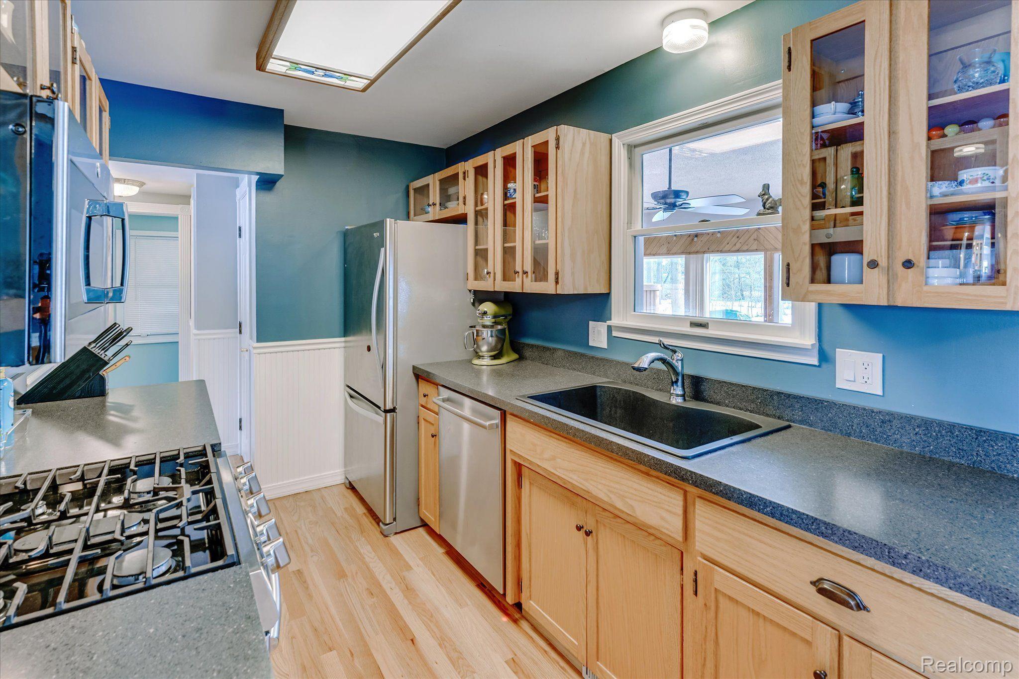 645 Grace Avenue Rochester, MI 48307 - Photo 18 of 62 Gallery Image 18