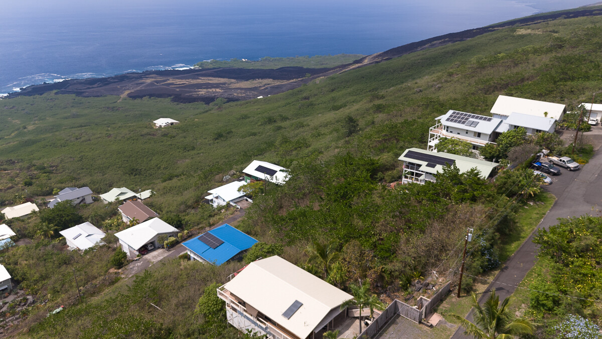 143 Ea Road Captain Cook, HI 96704 - Photo 11 of 15 view of lake and yard