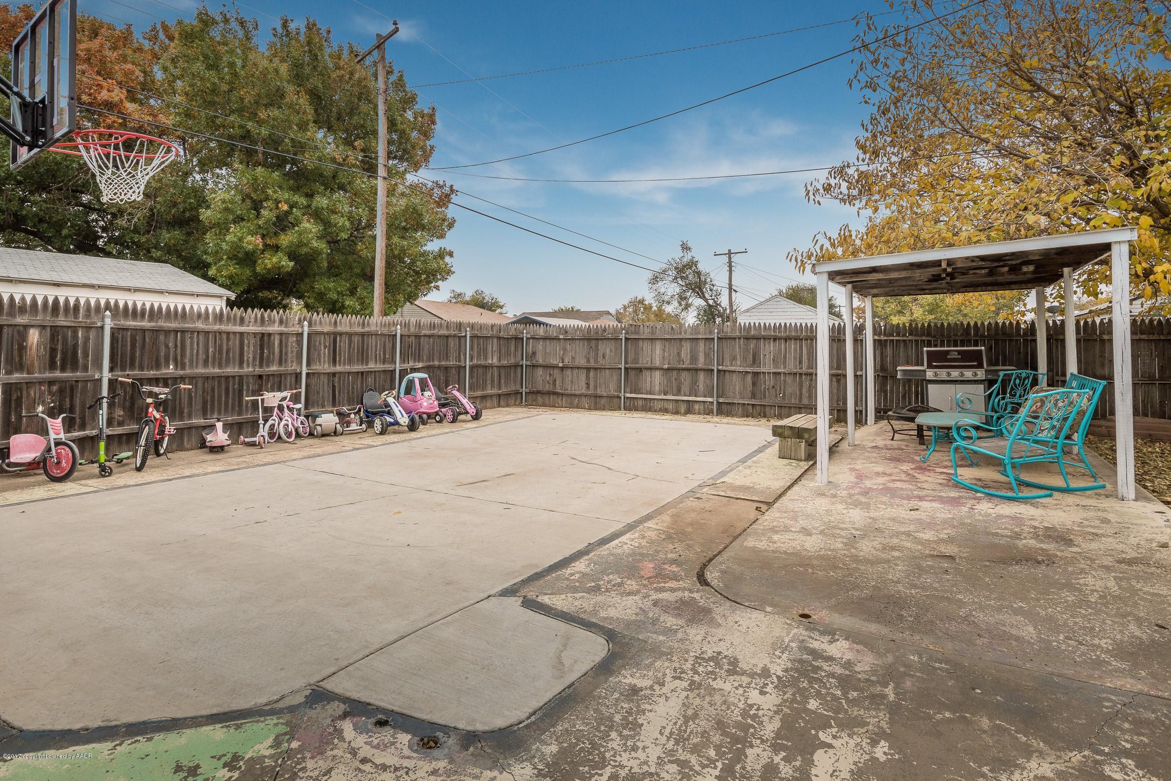 4227 Gables Street Amarillo, TX 79110 - Photo 15 of 17 015_Back Yard_