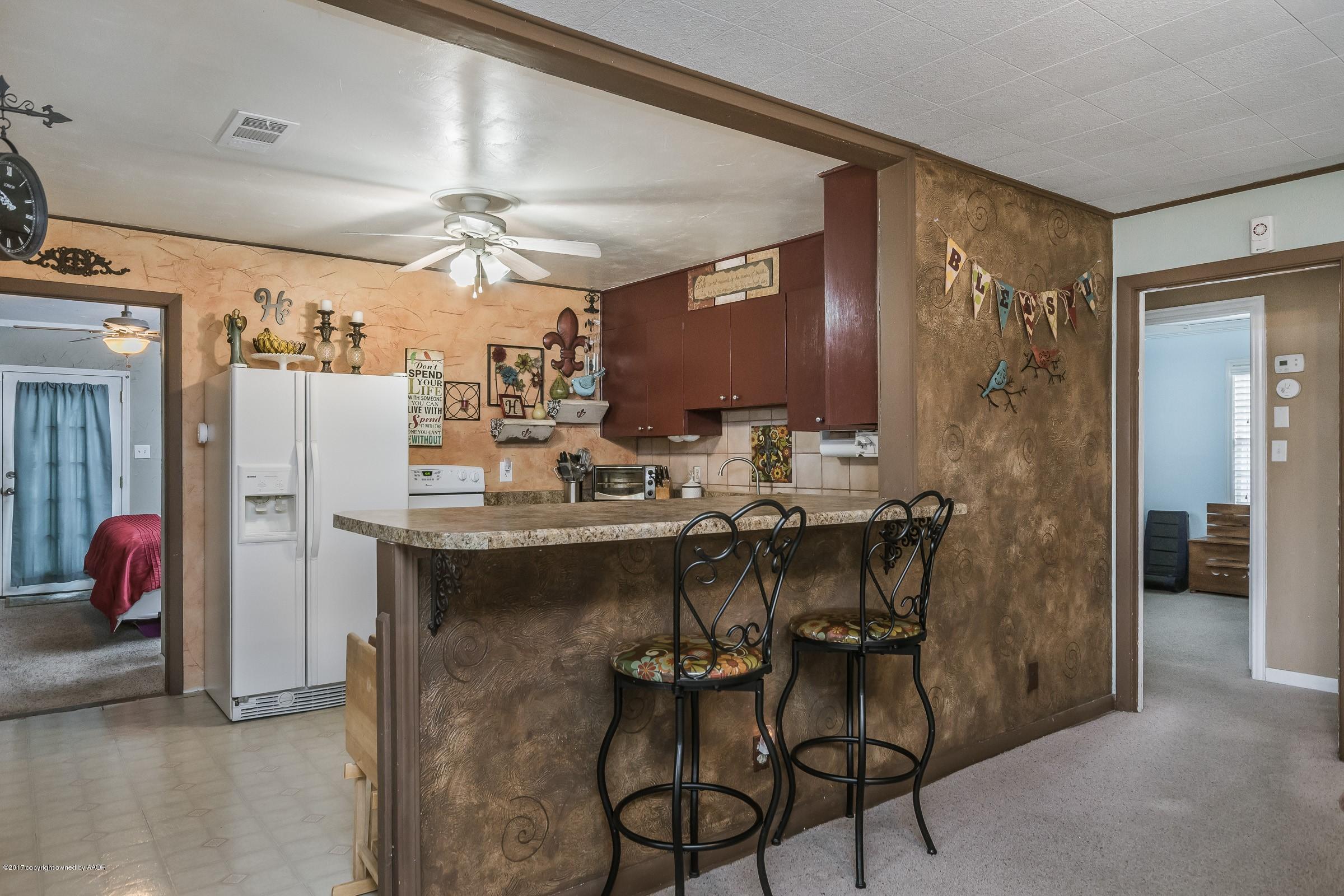 4227 Gables Street Amarillo, TX 79110 - Photo 6 of 17 005_Kitchen_