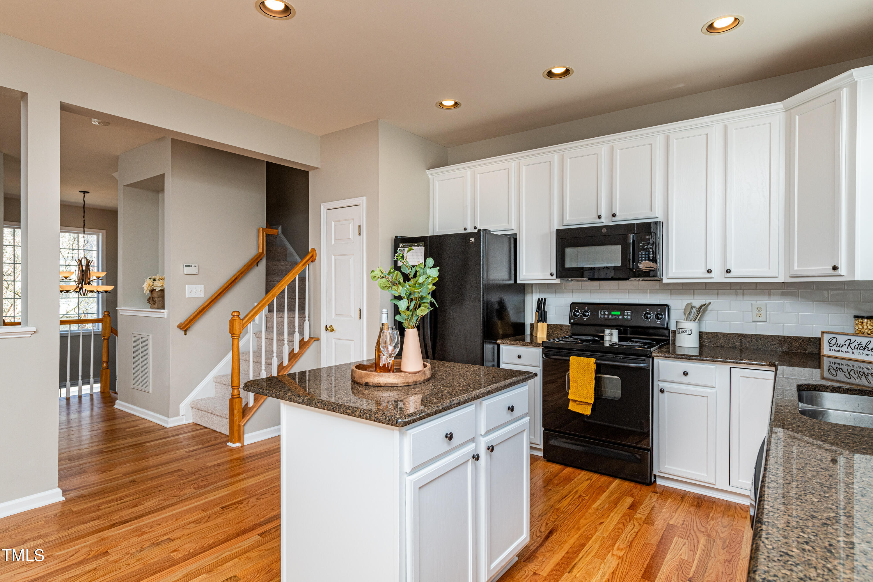 5321 Echo Ridge Road Raleigh, NC 27612 - Photo 23 of 39 Kitchen