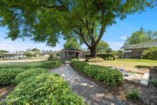 $750,000 | 138 Queens Circle, Panama City, FL 32405