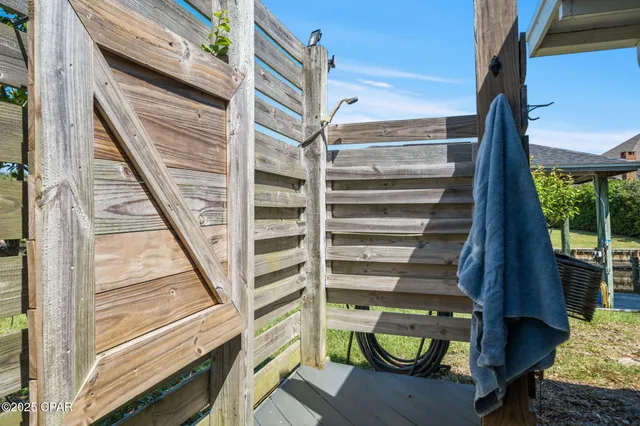 $750,000 | 138 Queens Circle, Panama City, FL 32405