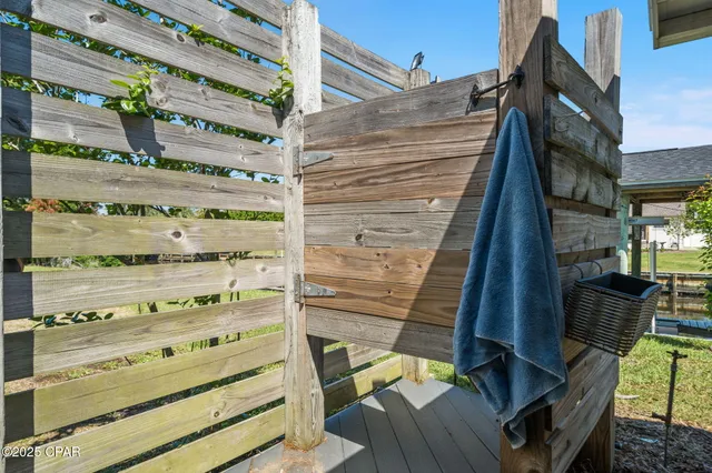 $750,000 | 138 Queens Circle, Panama City, FL 32405