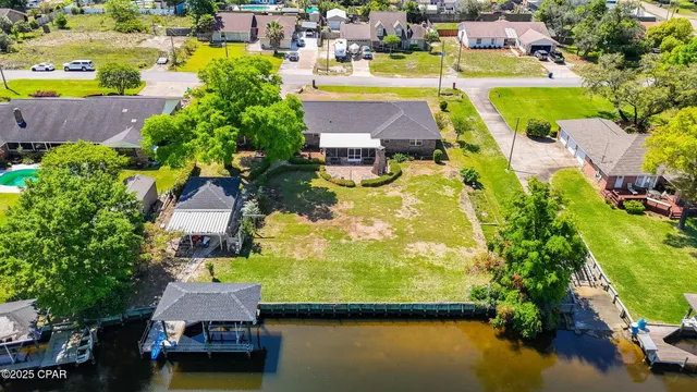 $750,000 | 138 Queens Circle, Panama City, FL 32405