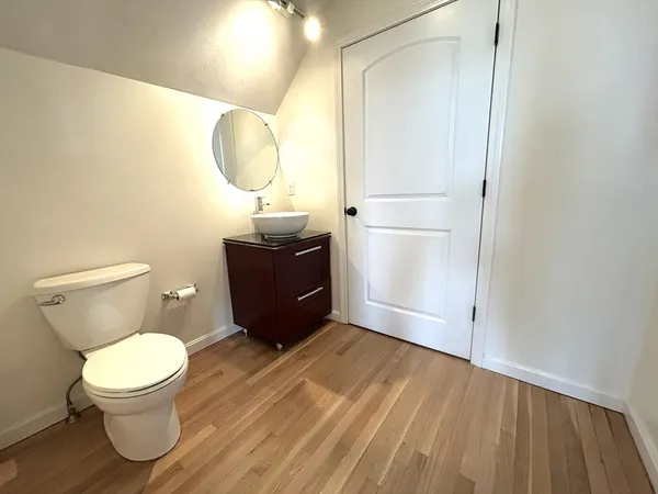 $1,150,000 | 157 Beale Street, Unit 6, Quincy, MA 02170