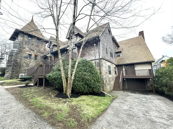 $1,150,000 | 157 Beale Street, Unit 6, Quincy, MA 02170