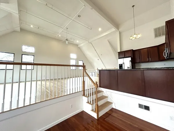 $1,150,000 | 157 Beale Street, Unit 6, Quincy, MA 02170