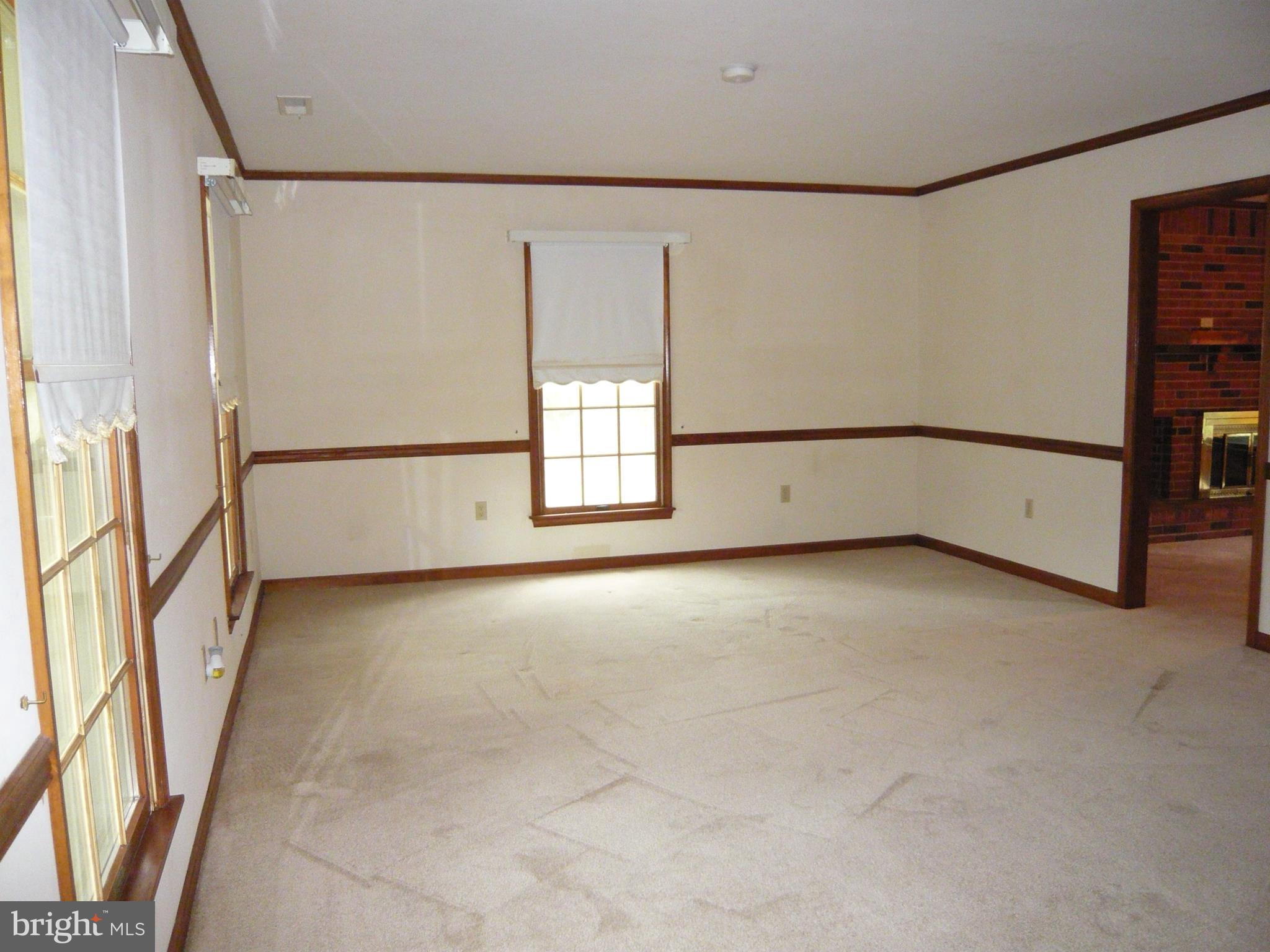 3440 St Lukes Road Salisbury, MD 21804 - Photo 8 of 19 Large living room