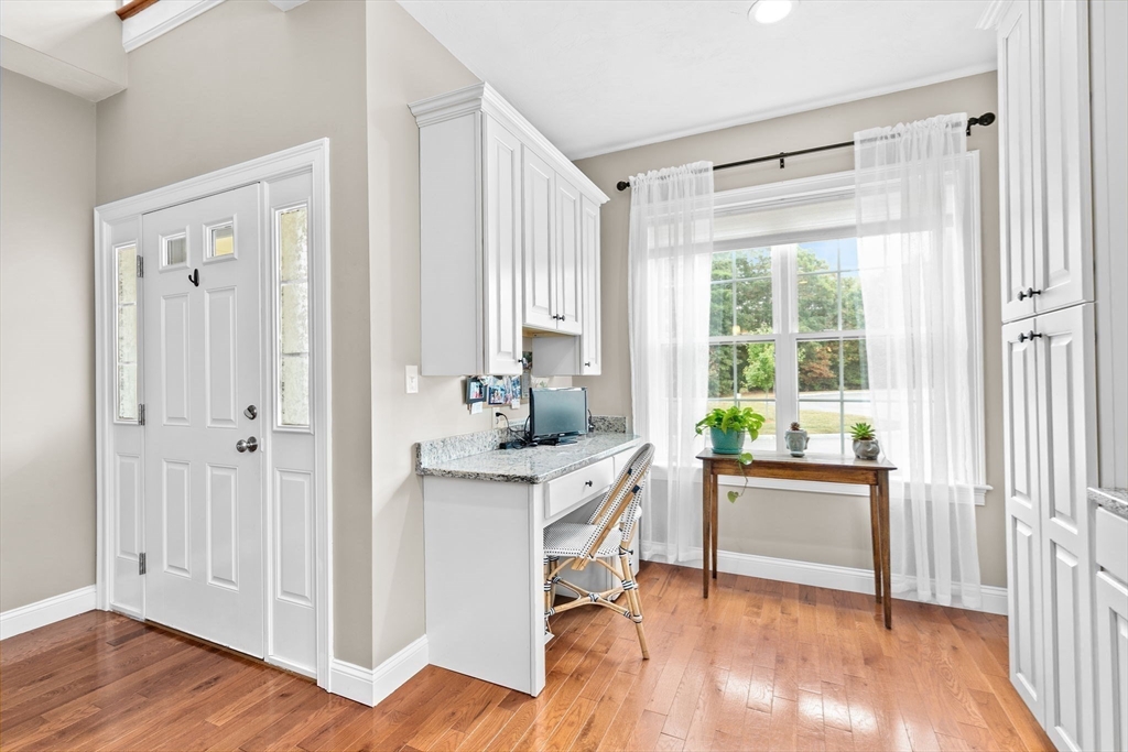 40 Beaver Pond Road, Unit 40 Milford, MA 01757 - Photo 6 of 32 Gallery Image 6