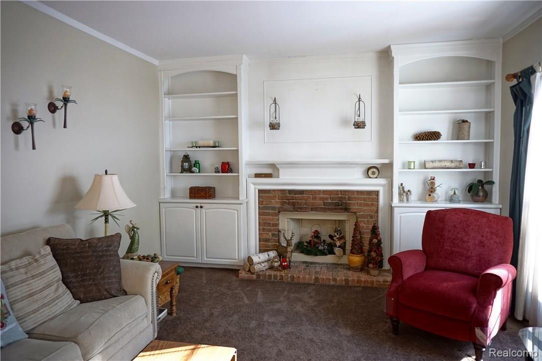 424 Ivy Wood Court Rochester, MI 48307 - Photo 7 of 27 DSC00224.JPG