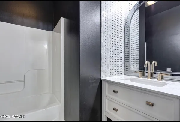 $225,000 | 9410 Garrett Road, Maurice, LA 70555