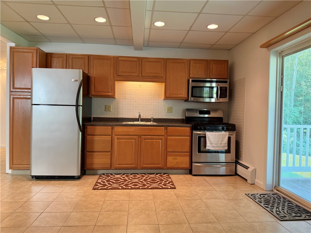 148 Collins Drive Oneonta, NY 13820 - Photo 17 of 36