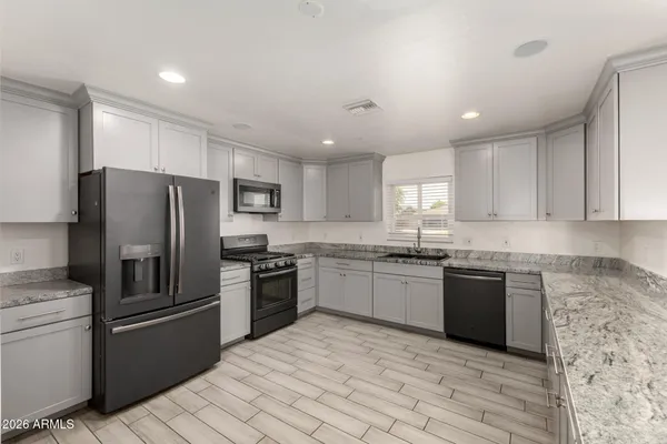 $675,000 | 136 East Palmcroft Drive, Tempe, AZ 85282