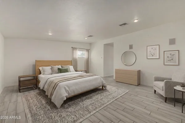 $675,000 | 136 East Palmcroft Drive, Tempe, AZ 85282