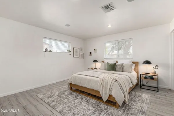 $675,000 | 136 East Palmcroft Drive, Tempe, AZ 85282