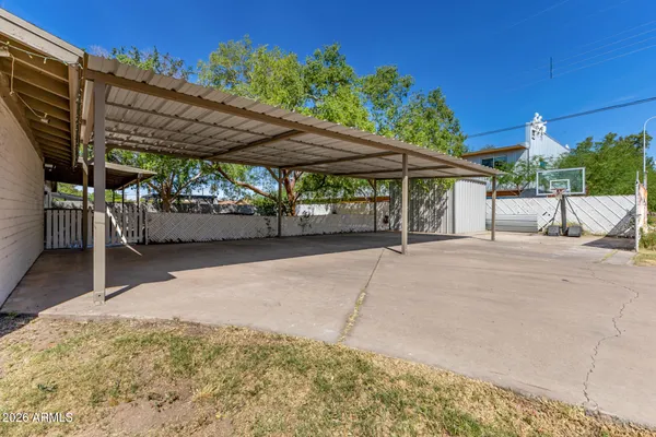$675,000 | 136 East Palmcroft Drive, Tempe, AZ 85282
