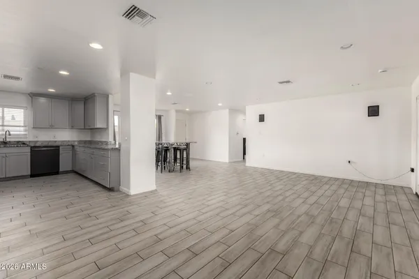 $675,000 | 136 East Palmcroft Drive, Tempe, AZ 85282