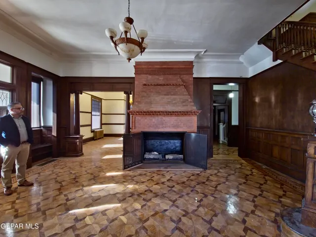 $860,000 | 1725 Arizona Avenue, El Paso, TX 79902