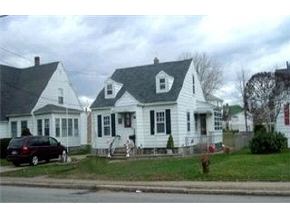 211 Calef Road Manchester, NH 03103 - Photo 2 of 6
