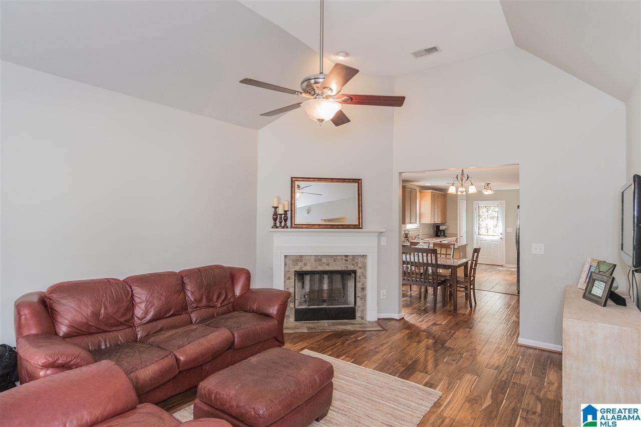 2443 Forest Lakes Lane Sterrett, AL 35147 - Photo 4 of 33
