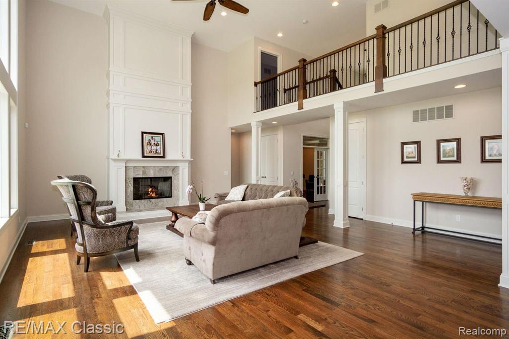 5440 North Latson Road Howell, MI 48855 - Photo 6 of 50