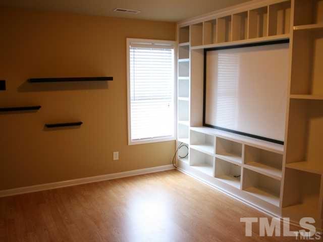 5547 Nur Lane Raleigh, NC 27606 - Photo 14 of 25 Gallery Image 14