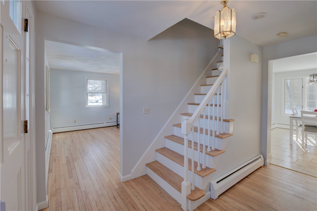 6 Contour Road Warwick, RI 02886 - Photo 19 of 32