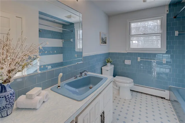 $739,900 | 6 Contour Road, Warwick, RI 02886