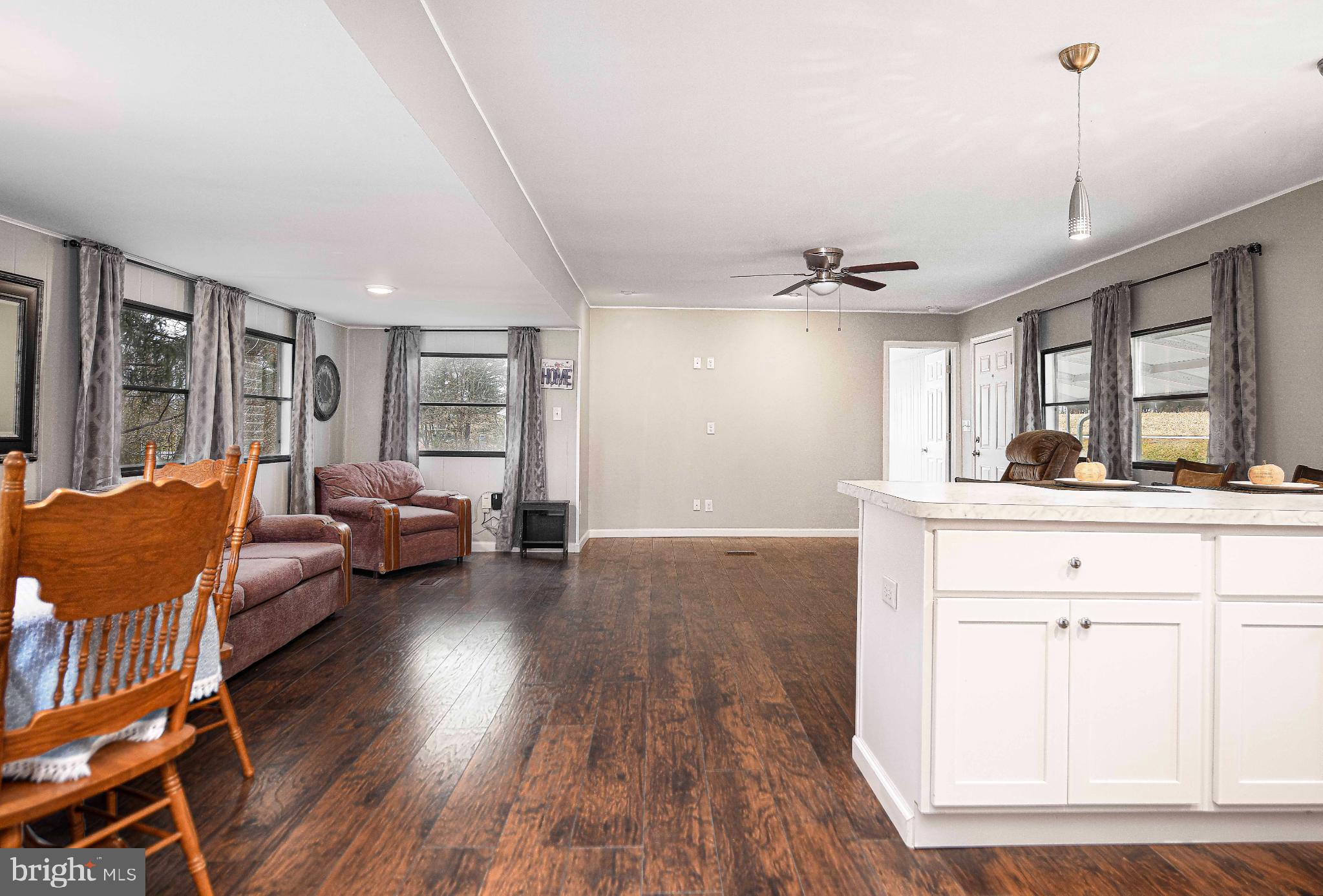 3471 Fallston Road Fallston, MD 21047 - Photo 4 of 33 Spacious, sunlit open-concept living area.