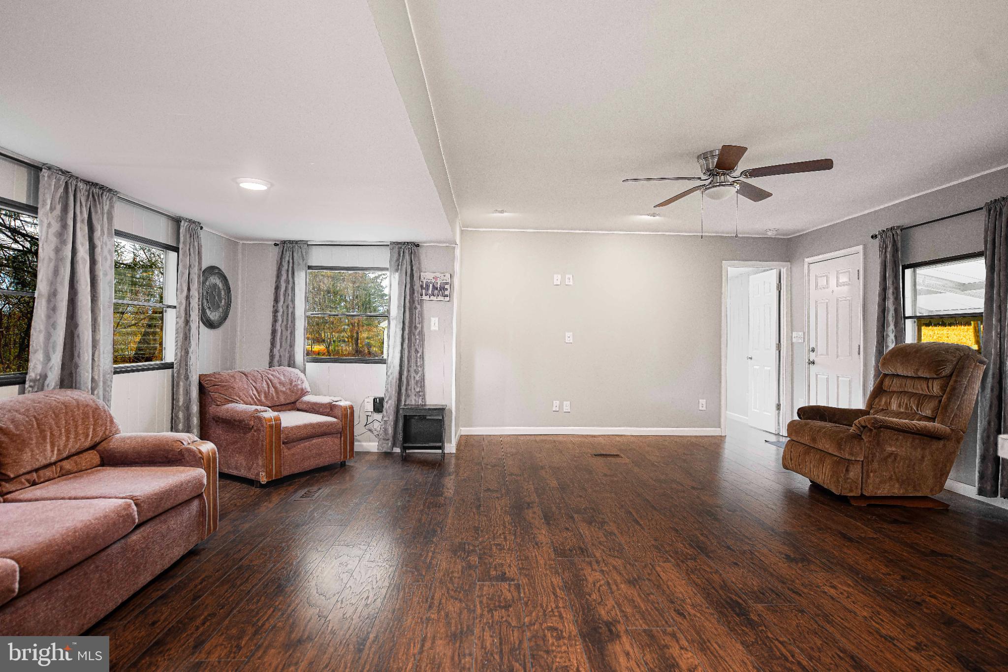 3471 Fallston Road Fallston, MD 21047 - Photo 10 of 33 Spacious living area with natural light.