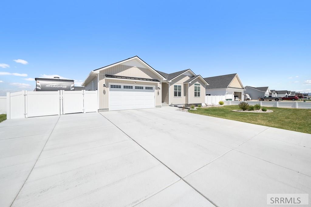 3877 East Pepperwood Lane Rigby, ID 83442 - Photo 3 of 56