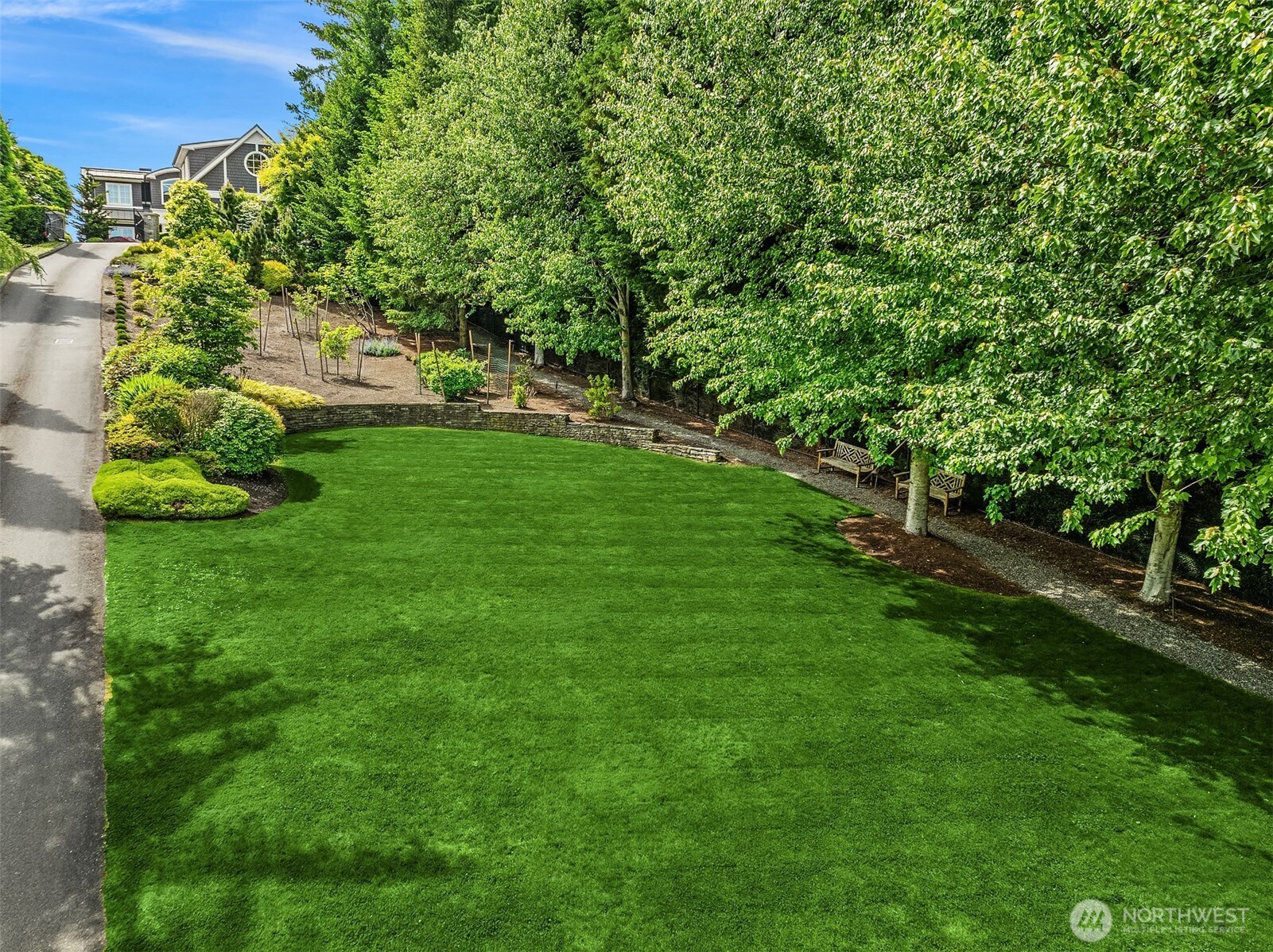 2409 Evergreen Point Road Medina, WA 98039 - Photo 38 of 40 a view of yard with green space